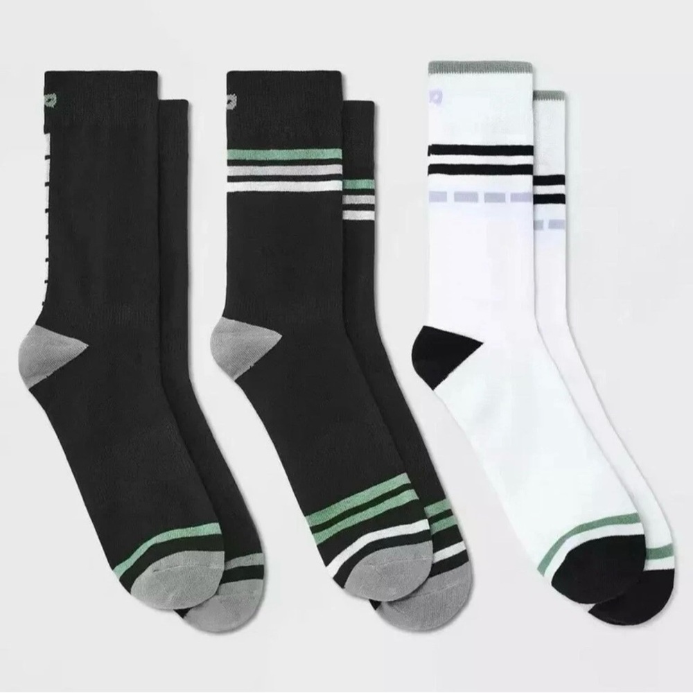 6 Pairs of Thieves Men’s Crew Socks